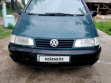 Volkswagen Sharan 1995 годаүшін2 300 000 тг. в Сарыкемер – фото 3