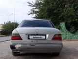 Mercedes-Benz E 220 1995 года за 1 400 000 тг. в Туркестан – фото 4