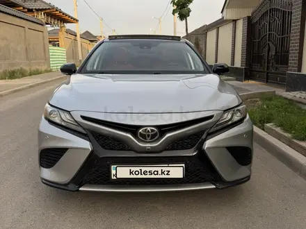 Toyota Camry 2019 года за 13 700 000 тг. в Шымкент – фото 4