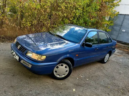 Volkswagen Passat 1995 года за 2 700 000 тг. в Кокшетау – фото 2