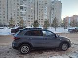 Kia Rio X-Line 2021 года за 9 000 000 тг. в Астана – фото 2