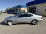 Mercedes-Benz CLK 320 2001 годаfor3 900 000 тг. в Актау – фото 3