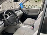 Toyota Highlander 2005 года за 6 700 000 тг. в Тараз – фото 4