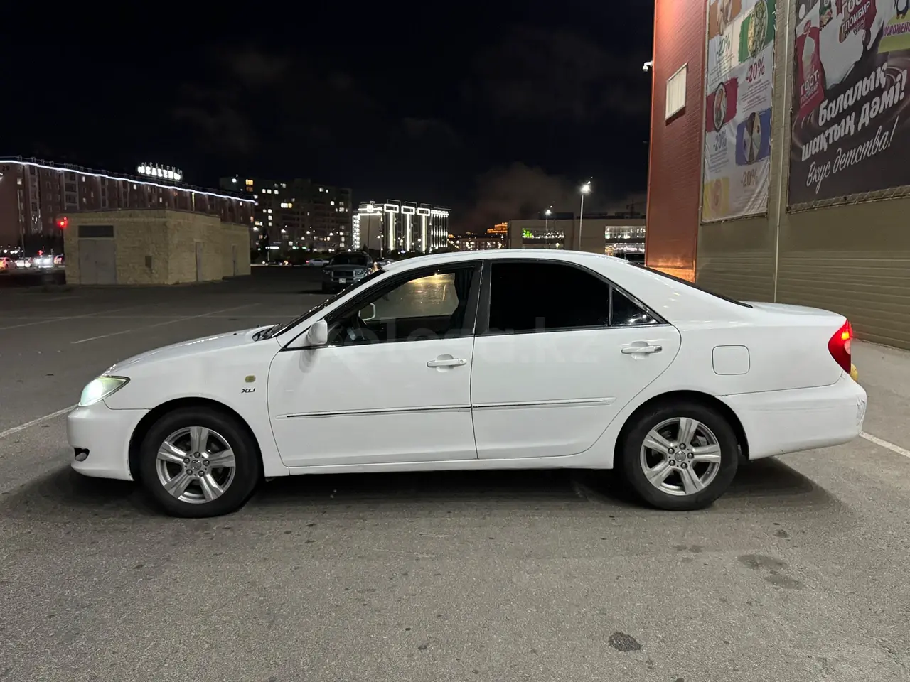Toyota Camry, 2003