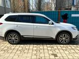 Mitsubishi Outlander 2018 годаүшін10 200 000 тг. в Актобе – фото 2