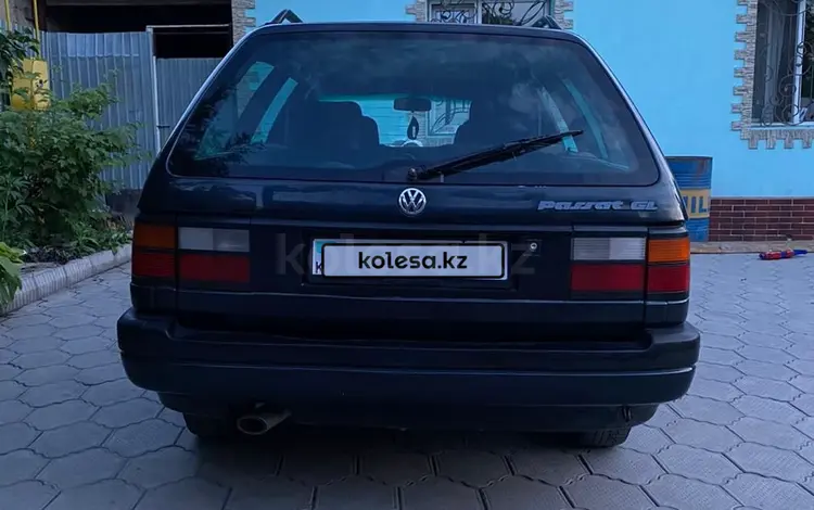 Volkswagen Passat 1992 годаfor2 200 000 тг. в Тараз