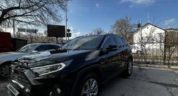 Toyota RAV4 2021 года за 18 000 000 тг. в Алматы – фото 3