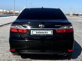 Toyota Camry 2016 года за 10 500 000 тг. в Актау – фото 2