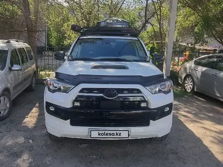 Toyota 4Runner 2021 года за 29 800 000 тг. в Атырау – фото 2