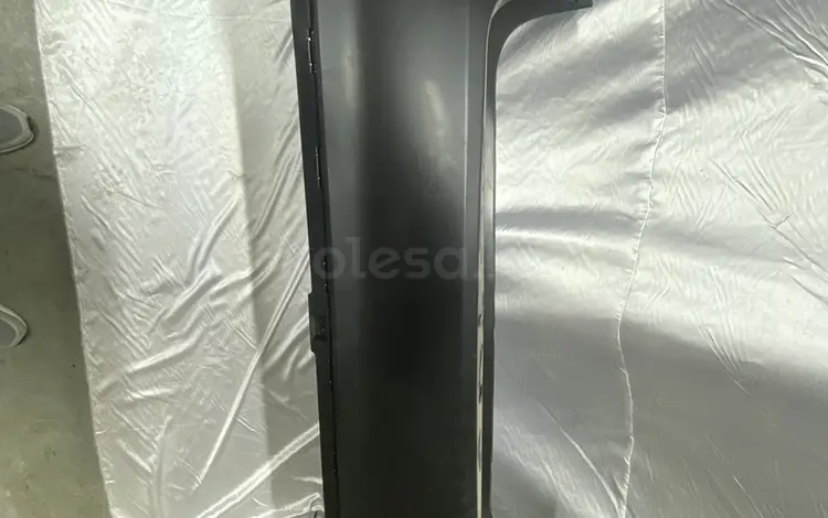 Задний бампер за 40 000 тг. в Алматы