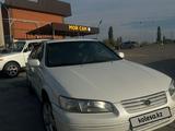 Toyota Camry 1997 годаүшін2 700 000 тг. в Семей – фото 4