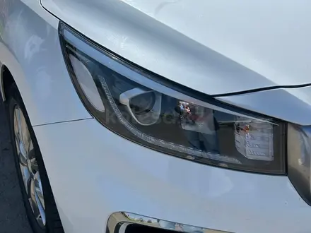 Kia Carnival 2019 года за 12 000 000 тг. в Алматы – фото 2