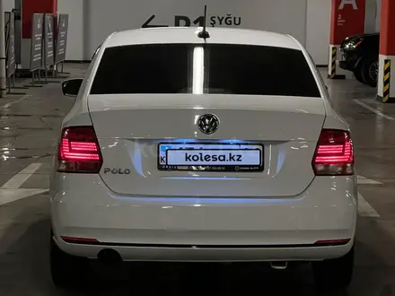 Volkswagen Polo 2017 года за 6 950 000 тг. в Алматы – фото 4