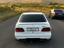 Mercedes-Benz E 55 AMG