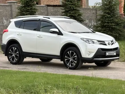 Toyota RAV4 2015 года за 9 400 000 тг. в Алматы – фото 2