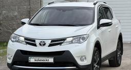 Toyota RAV4 2015 года за 9 400 000 тг. в Алматы