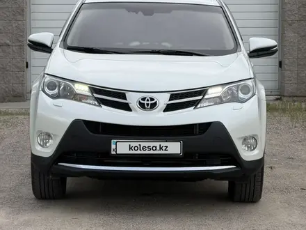 Toyota RAV4 2015 года за 9 400 000 тг. в Алматы – фото 13
