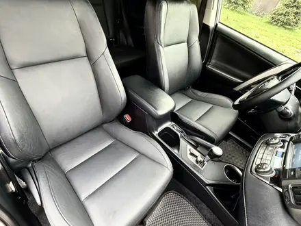 Toyota RAV4 2015 года за 9 400 000 тг. в Алматы – фото 25