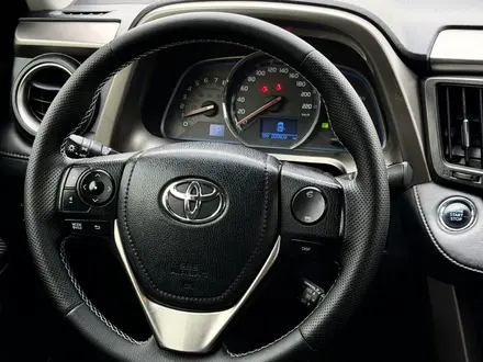 Toyota RAV4 2015 года за 9 400 000 тг. в Алматы – фото 32