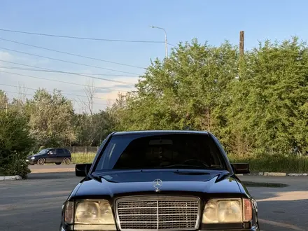 Mercedes-Benz E 280 1994 года за 2 900 000 тг. в Караганда – фото 5