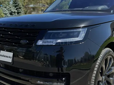 Land Rover Range Rover 2022 года за 100 000 000 тг. в Алматы – фото 3