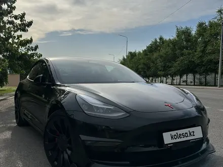 Tesla Model 3 2022 года за 22 000 000 тг. в Алматы