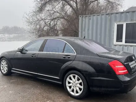 Mercedes-Benz S 550 2005 года за 6 800 000 тг. в Алматы – фото 2