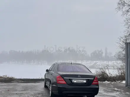 Mercedes-Benz S 550 2005 года за 6 800 000 тг. в Алматы