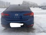 Hyundai Elantra 2019 года за 8 000 000 тг. в Астана – фото 2