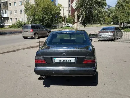 Mercedes-Benz E 320 1991 года за 2 200 000 тг. в Астана – фото 9