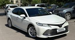 Toyota Camry 2019 года за 14 600 000 тг. в Алматы – фото 3