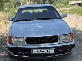 Audi 100