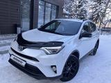 Toyota RAV4 2018 года за 14 100 000 тг. в Усть-Каменогорск