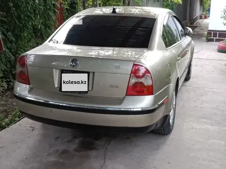 Volkswagen Passat 2004 года за 2 500 000 тг. в Шымкент – фото 2