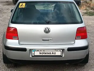 Volkswagen Golf, 2002