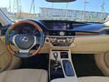 Lexus ES 300h 2013 годаүшін8 300 000 тг. в Актау – фото 5