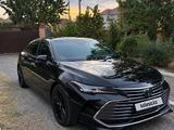 Toyota Avalon 2021 года за 18 000 000 тг. в Атырау