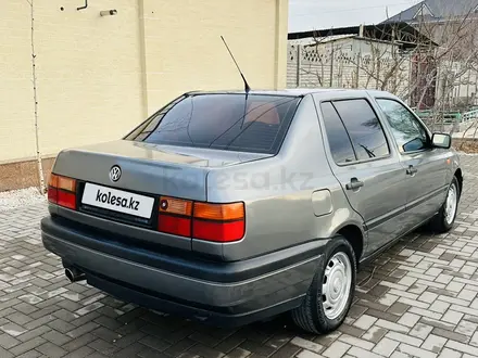 Volkswagen Vento 1993 года за 1 500 000 тг. в Тараз – фото 4