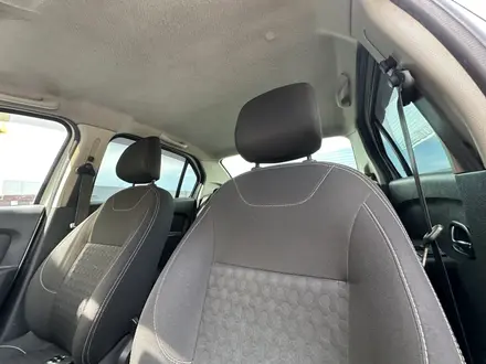 Renault Logan 2018 года за 4 390 000 тг. в Актобе – фото 12
