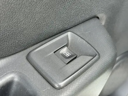 Renault Logan 2018 года за 4 390 000 тг. в Актобе – фото 11