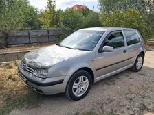 Volkswagen Golf, 2003