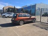Hyundai Santa Fe 2001 года за 2 000 000 тг. в Уральск – фото 4
