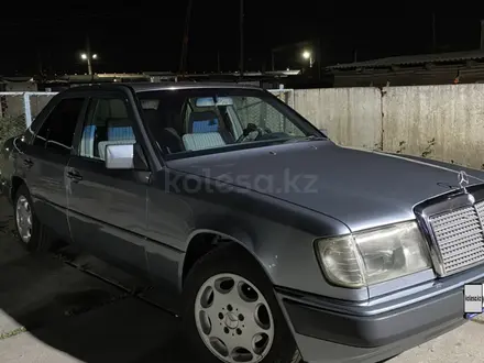 Mercedes-Benz E 230 1991 года за 2 000 000 тг. в Алматы – фото 8