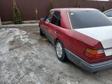 Mercedes-Benz E 220 1992 года за 700 000 тг. в Талдыкорган – фото 2