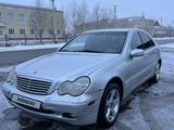 Mercedes-Benz C 240 2001 года за 2 600 000 тг. в Алматы – фото 4