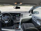 Toyota Sienna 2014 года за 12 800 000 тг. в Алматы