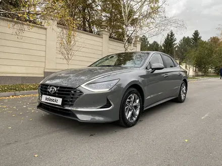 Hyundai Sonata 2023 года за 13 500 000 тг. в Алматы – фото 2