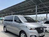 Hyundai Starex 2019 годаүшін13 000 000 тг. в Атырау – фото 2