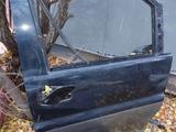 Дверь правая водительская Mitsubishi Delica за 15 000 тг. в Алматы