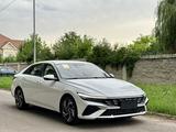 Hyundai Elantra 2024 годаfor9 650 000 тг. в Алматы